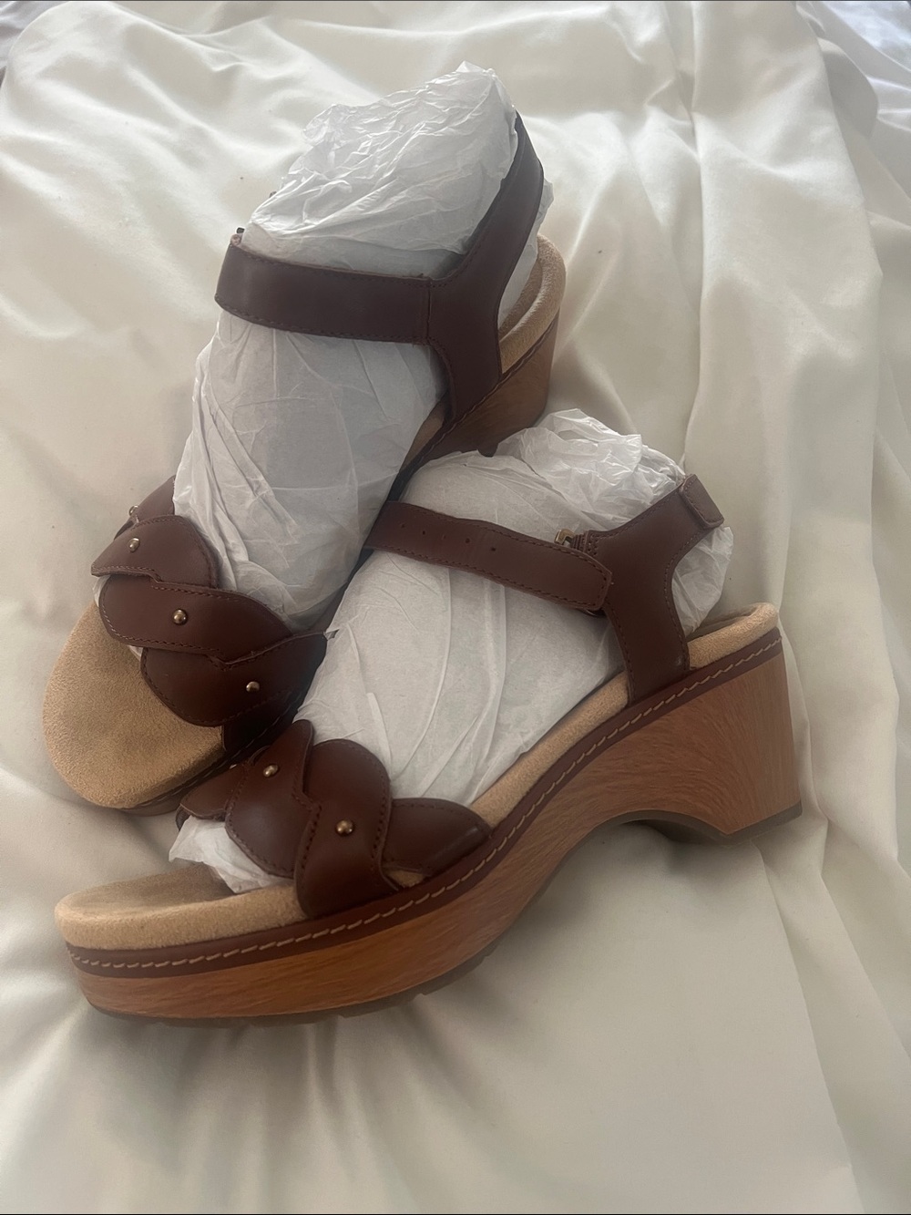 Clarks Brown Leather Scalloped Strap Wedge Sandals with Wood-Look Platform